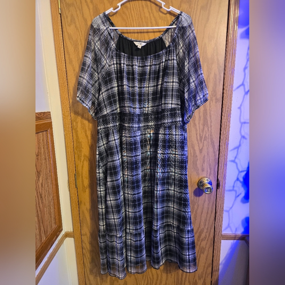 Terra & Sky Black and White Dress